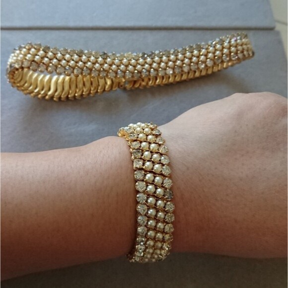 Double layer Crystals and pearls choker and bracelet set - Picture 11 of 14